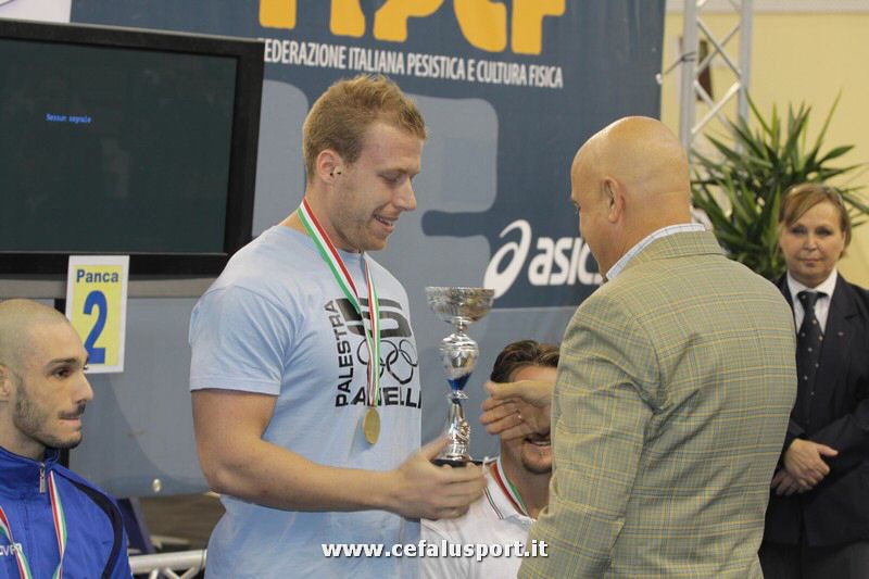 111008 pesi 569_tn.jpg